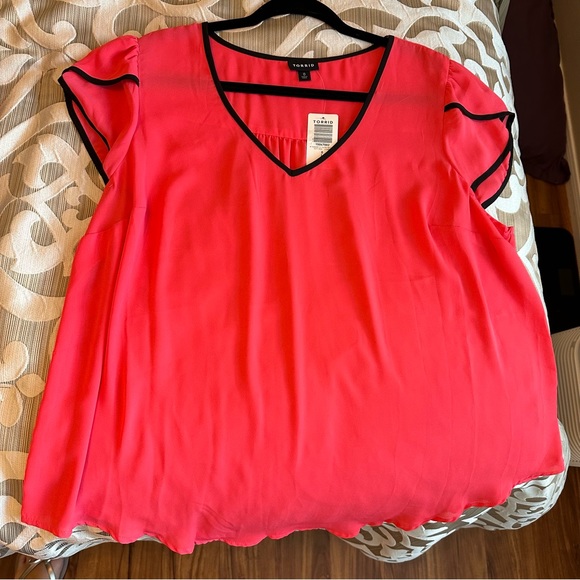 Torrid Georgette Tulip Sleeve Blouse - Picture 8 of 9